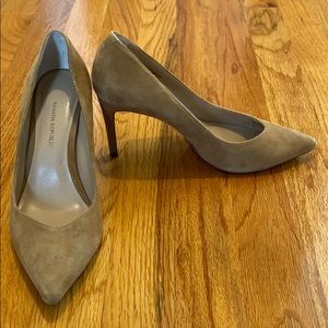 Banana Republic Madison 12 Hour Pump